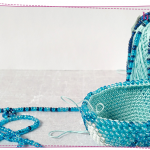 jak rozprowadzić nawleczone koraliki w ukośniku